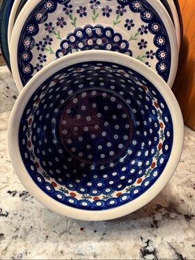 Hand-Painted Ceramic Mixing Bowl - Navy Blue Pattern